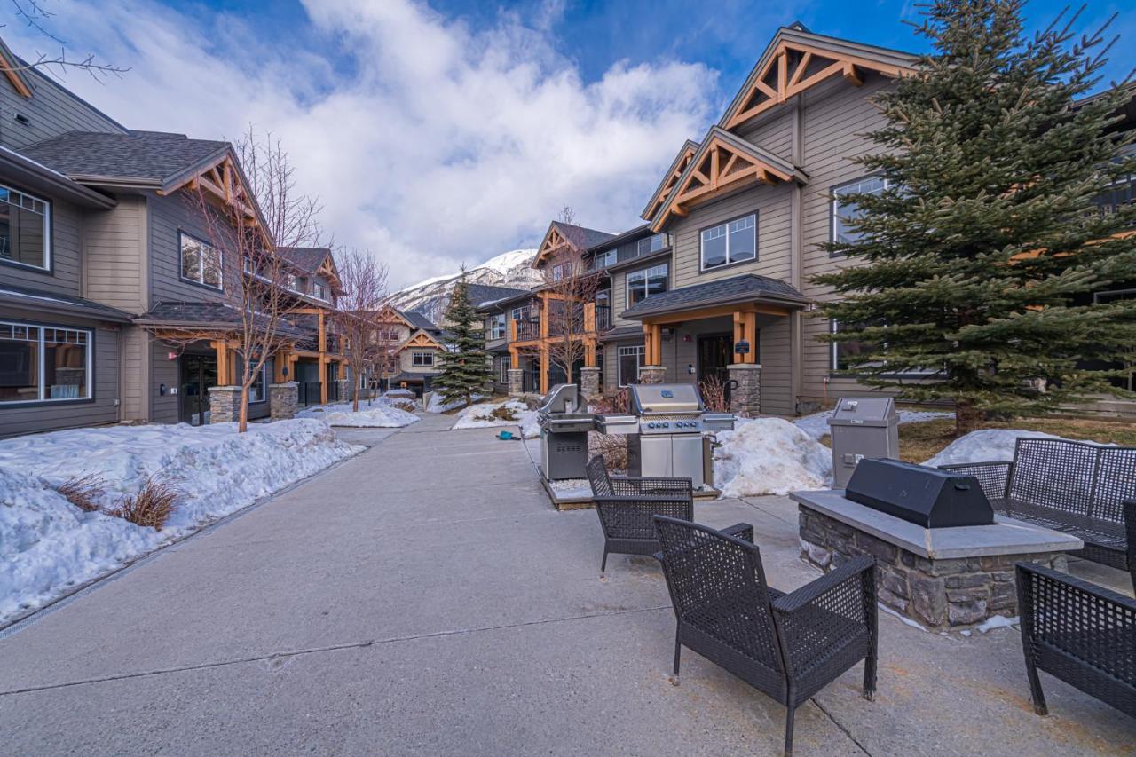 Copperstone Resort - Mountain View 2 Bedroom Condo Canmore Exterior photo